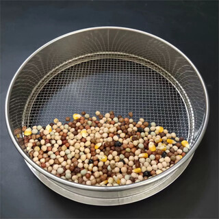 Hanjinglong sieve filter sieve rice sieve buckwheat husk sieve stainless steel traditional chinese medicine powder sieve baking flour sieve ultra-fine sieve diameter 5 mesh soybeans/peas/pigeon grain/corn 20cm