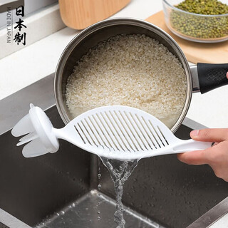 Sungsa japan imported rice washing machine kitchen sieve stirring rod drain household rice washing spoon plastic multi-functional rice washing machine white