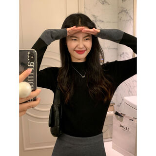 Contrast color long-sleeved sweater for women, niche slim fit, versatile and temperamental base layer top, black and gray half turtleneck s s