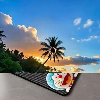 Yusenyi strawberry bear diatom mud water-absorbent cooling mat cartoon shower room foot mat powder room door non-slip strawberry bear happy day diatom mud 50x80cm (wear-resistant and quick-drying)