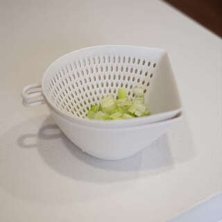 Yusenyi simple double-layer chopped green onion and side dish storage basket multi-functional mini fruit washing basket mini drain basket