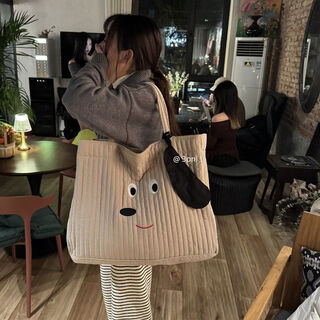 Use it as a maternity bag for korean children, kindergarten quilt bag, daily home moving packing bag, brown beige