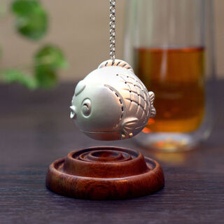Everything is still a thing, every flower is still a product, koi sterling silver tea maker 999 pure silver tea filter bag filter tea leaking ball tea pet gift gift small fish tea silver 32g1g