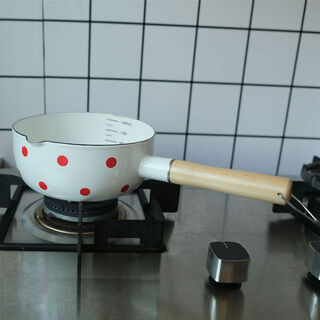 Yuhua stone enamel milk pot, snow pan, instant noodle pot, snail noodle pot, enamel frying pan with diversion port, 1-inch red dot snow pan