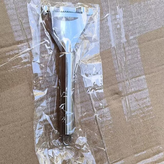 Shantou lincun stainless steel corn peeling tool kitchen gadget corn peeling knife corn kernel quick separator round tube style 600/box