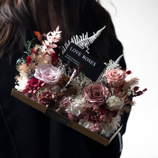Preserved flower rose high-end micro landscape dried bouquet glass cover gift box birthday and valentine's day gift for teacher, best friend and girlfriend cappuccino (black card)