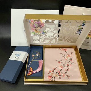 So cool suzhou embroidered silk scarf suzhou embroidered mulberry silk scarf embroidered brass bookmark creative gift box gift set no. 4