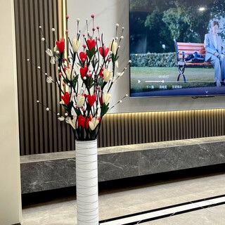 Leaf vein simulated dried flower bouquet, fake flower ornaments, floor-to-ceiling living room red berry entrance large decorative flower arrangement, forever new green leaves, white + red, with bottle