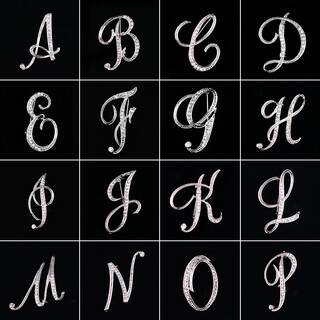 Octagonal rose english letter brooch, versatile corsage badge, suit jacket, unisex, fashionable large pin buckle, clothing accessories, one letter, please note which one you need to order.