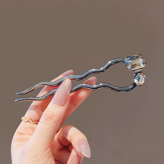 Selected 2024 new rhinestone butterfly u-shaped hairpin for women, high-end antique style hairpin for hair on the back of the head, two teeth - wavy black square