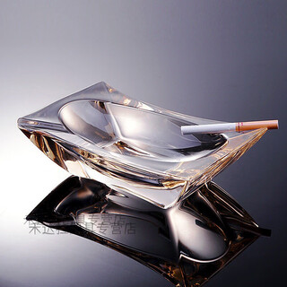 Creative european modern thickened crystal glass large ashtray fashionable personality living room office ashtray ornaments ship-shaped amber 11*19.5cm