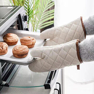 Anti-scalding gloves, thickened oven baking pan, microwave oven special insulation gloves, kitchen household baking gloves, white medium size, one pair (multiple choices)
