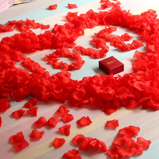 1000 pieces of petals, birthday confession decoration, wedding candles, proposal, 520 valentine's day, christmas, simulated rose fake petals package, wedding room, wedding bed layout, 1000 pieces of non-woven simulated rose petals