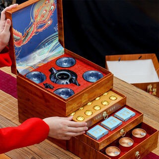 Wife and mom jin junmei tea small jar black tea gift box tea wholesale dahongpao tieguanyin live broadcast delivery tea hundred birds chao feng main image 375g