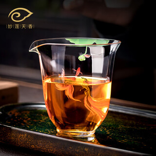 Miaolian tianxiang high borosilicate glass fair cup heat-resistant and high-temperature tea divider high-end fair cup kung fu tea set accessories gift box ks89-002a-2a yuyue wuyi. fair cup gift box