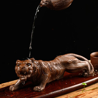 Yuxuan purple sand tea pet tiger ornaments swallowing mountains and rivers purple sand tiger roaring tea set accessories handmade can be raised fine products