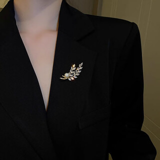 Idel wheat ear brooch, high-end female design, niche corsage, high-end suit pin, accessories, birthday gift for girlfriend, wheat ear brooch xz0513