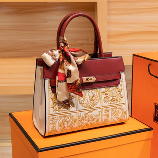 Bebipro+ gives mother a birthday gift red wedding bag bride mother lady bag women's bag handbag 40 years old 50 new style 60 red embroidered bag exquisite gift box