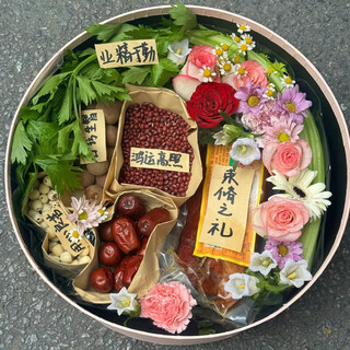 Flora garden, two-hour delivery, rose gift box, flower express delivery within the city, teacher’s birthday, school graduation, door wall peach and plum (six gift of gift)