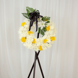 Baihua pavilion flowers qingming festival chrysanthemums funeral sacrifice real bouquet funeral memorial grave sweeping memory of revolutionary martyrs city delivery full of sorrow 1 wreath | q67