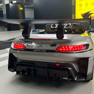 Join hands with mercedes-benz children's electric car, four-wheeled, seatable, remote-controlled swing for infants, boys and girls, baby toy car, upgraded silver paint + 12v1w1 large lithium battery + full function