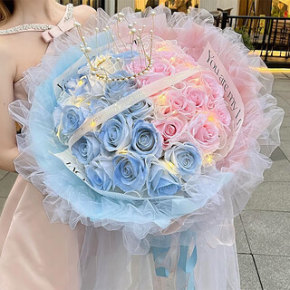 Aihuaju flores del día de san valentín rosas azul hielo trituradas regalos de cumpleaños para novia ramos de mujer entrega en toda la ciudad en todo el país en cuestión de horas una combinación hecha en el cielo 33 flores | dy690