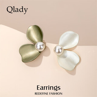 Qlady asymmetric butterfly earrings for women 2024 new high-end temperament imitation pearl earrings for women light luxury silver needle earrings