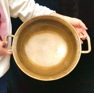 Ulknn copper pot household brass old-fashioned handmade cooking pot hotel donkey-hide gelatin pot thickened double-eared medicine pot copper hot pot chongqing (diameter 33 cm) 2.2 jin jin equals 0.5 kg open flame use