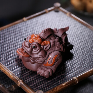 Zilaishun purple sand tea pet ornaments biting coins golden toad large can support the family kung fu tea set good luck in the head good luck in the head