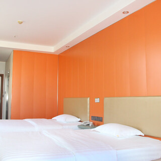 Clean and comfortable twin room