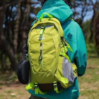 Eavalure outdoor lightweight mountaineering bag women's new travel hiking mountain climbing equipment backpack men's large capacity luggage backpack fluorescent green