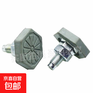 The raised base of the drum washing machine uses fixed screws to adjust the balance and non-slip rubber feet. coarse-toothed washing machine accessories.