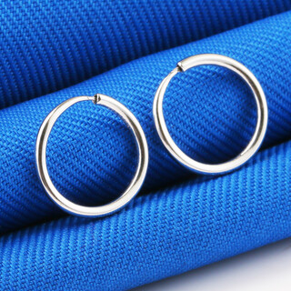 Qianying jewelry platinum earrings pt950 white gold earrings small circle men and women young single trendy glossy aperture small circle single price one piece about 0.58-0.7 grams