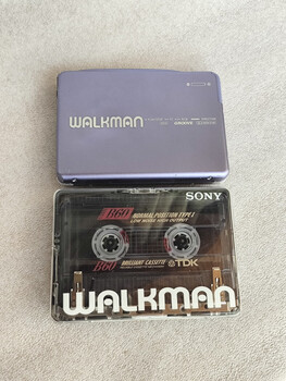 Sony ex621 ex677 tape player walkman tape player walkman internet celebrity transparent model sony ex900 single player
