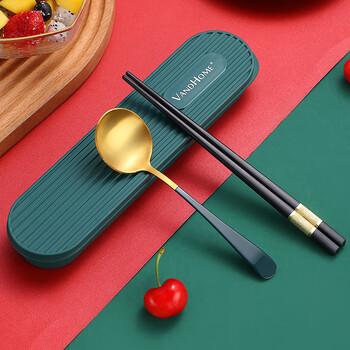 Worthbuy stainless steel chopsticks and spoon set portable tableware three-piece set for children, students and office workers special take-out storage box green gold three-piece set