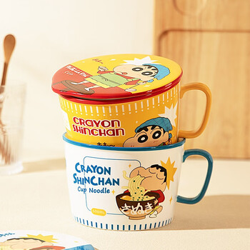 Modern housewife crayon shin-chan co-branded japanese instant noodle bowl with lid for dormitory students large instant noodle cup noodle bowl crayon shin-chan instant noodle bowl yellow