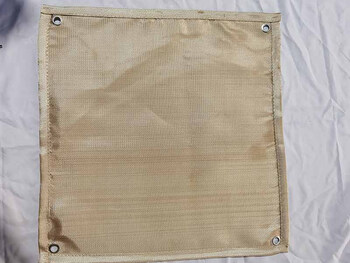 Fireproof mat fireproof cloth outdoor floor mat fiberglass silicone insulation flame retardant picnic barbecue fire extinguishing cloth gold 60cm*80cm