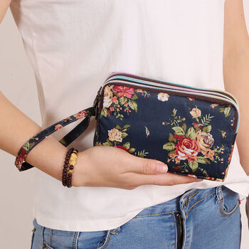 Trendy and cool women's new hand wallet women's small wallet long coin purse three-layer zipper clutch bag large screen mobile phone bag black flower three layers