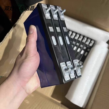 After the trip, byd 20ah high-rate and large-capacity emergency starting power supply 3.7v can be used to force start the truck battery byd 20ah, turn the screw column one piece