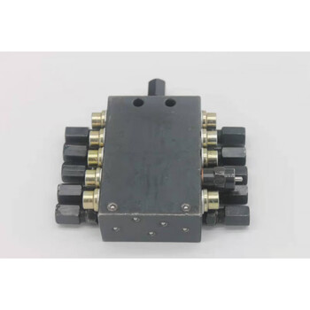 Integrated progressive oil distributor butter integrated lincoln distribution block oil distributor zhonglian sany one in and nine out