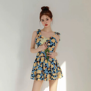 Yu zhaolin swimsuit female one-piece hot spring conservative internet celebrity style slightly fat girl covering flesh seaside beach vacation swimsuit