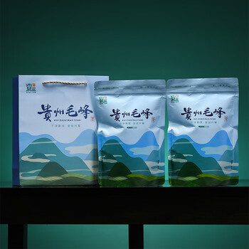 Huachun guizhou maofeng zunyi meitan specialty mountain cloud green tea as a gift for yourself to drink in bulk special grade new 250gx2 bags (with gift bag