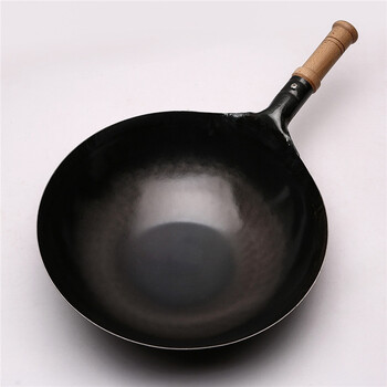 Fantasy fierce stir-frying wrought iron pot japan yamada industrial co., ltd. uncoated iron pot hand-forged wrought iron round bottom 1cm iron handle to wooden handle 36cm 1 point 2 spot 36cm