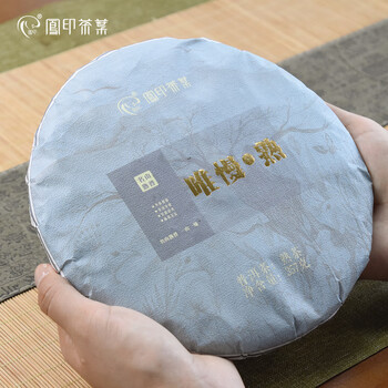 Fengyin time-honored cake tea only slowly ripened 357g