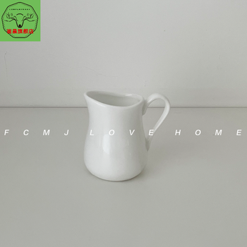 Coffee and milk pot creative milk pot with handle milk jug milk can milk spoon milk cup milk cup cafe household ceramic milk pot