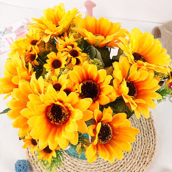 Shengshi taibao sunflower artificial flower arrangement decoration plastic silk flower artificial flower living room restaurant scene layout props 3 bundles