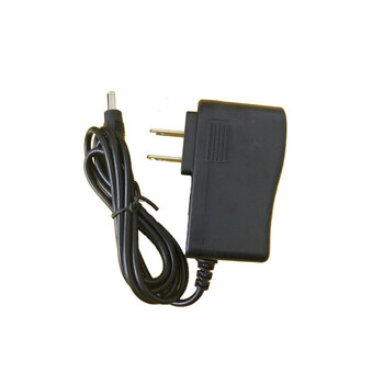 Level universal charger, level battery, infrared universal green light charger, original 5v charger plug diameter 5.5mm, most can be used