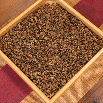 Ancient tree tea yijia yunnan dianhong series dianhong special grade golden snail 500g