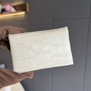 Second-hand 99 new hermes calvi folding card holder 8l matte crocodile accessory box