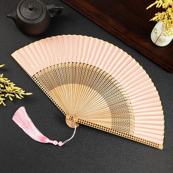 Linmudao (linmudao) antique style narrow side fan new chinese style folding fan women's portable summer fan hollow hanfu fan dancing dance folding fan orange pink fan cover + pink tassel